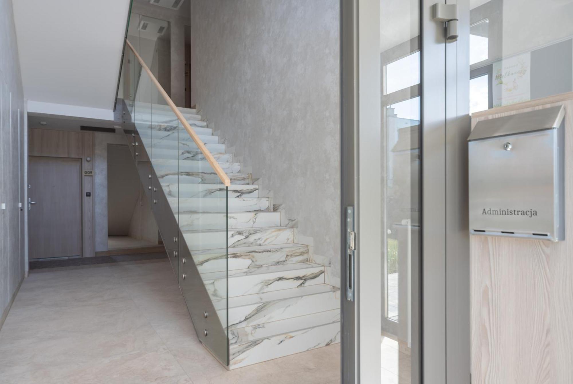 By And Sea Apartment