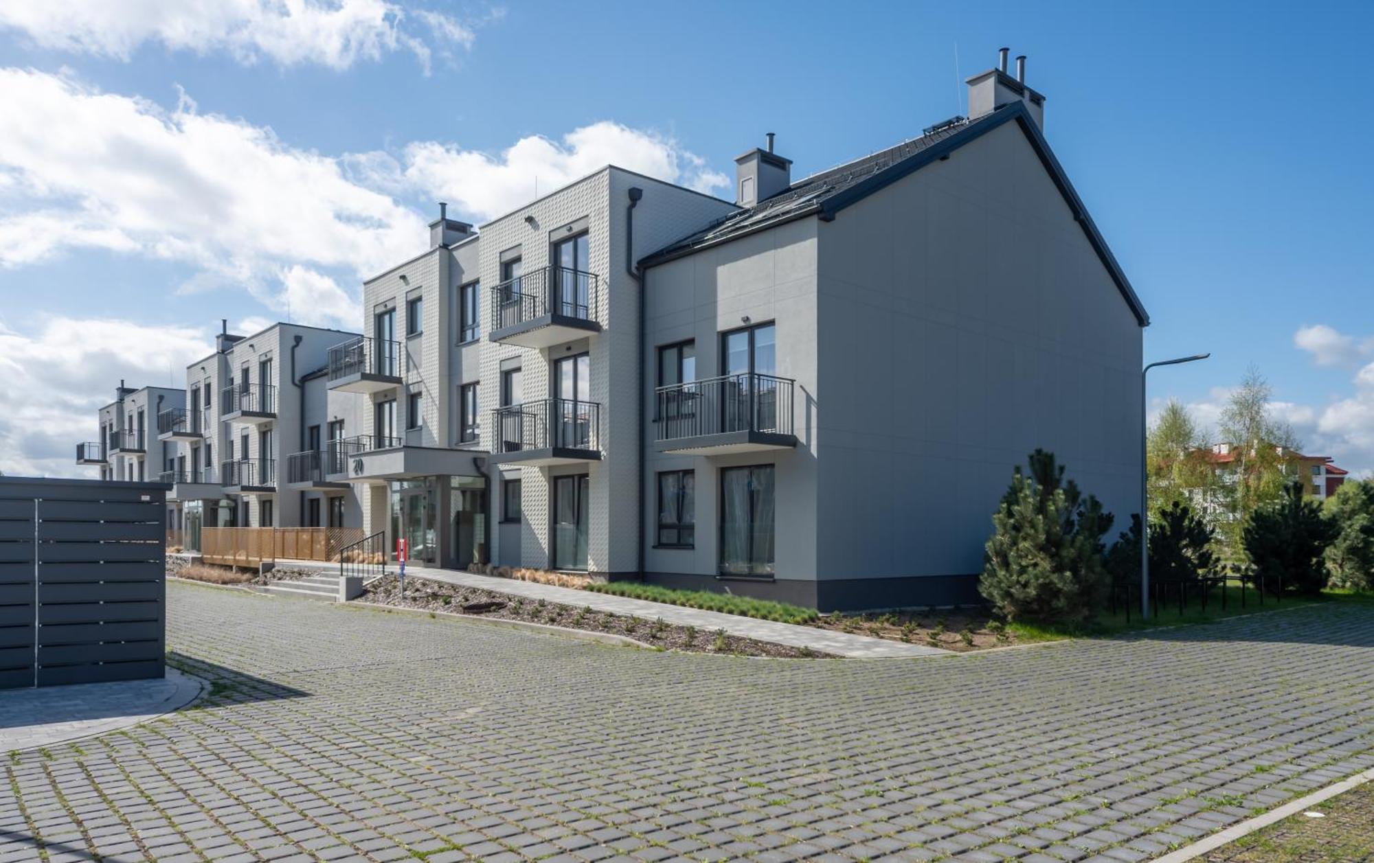By And Sea Apartment